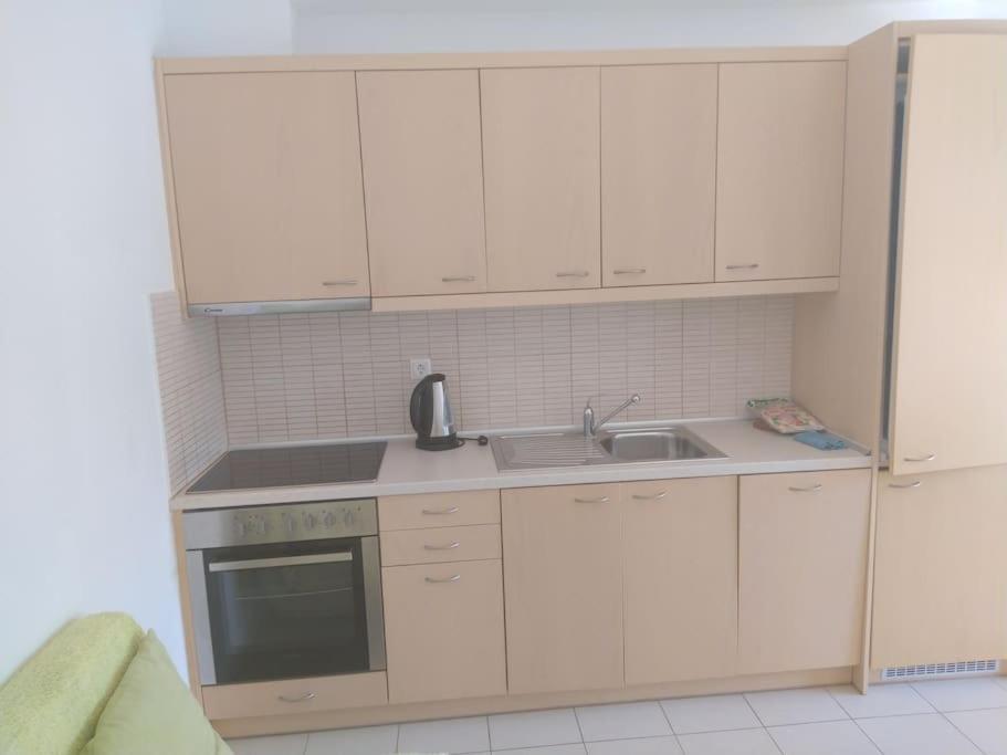 One Bedroom Apartment With Pool Плакиас Экстерьер фото